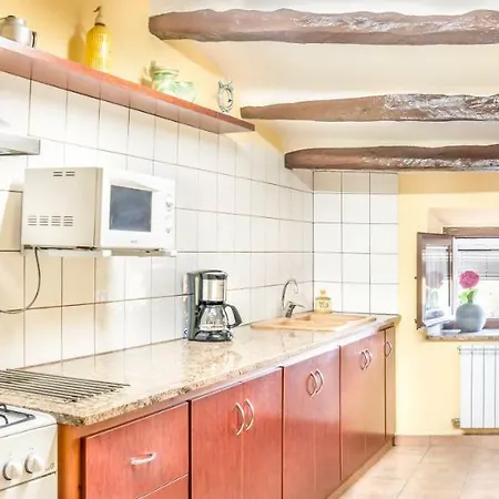 Cal Xaiet Country house *